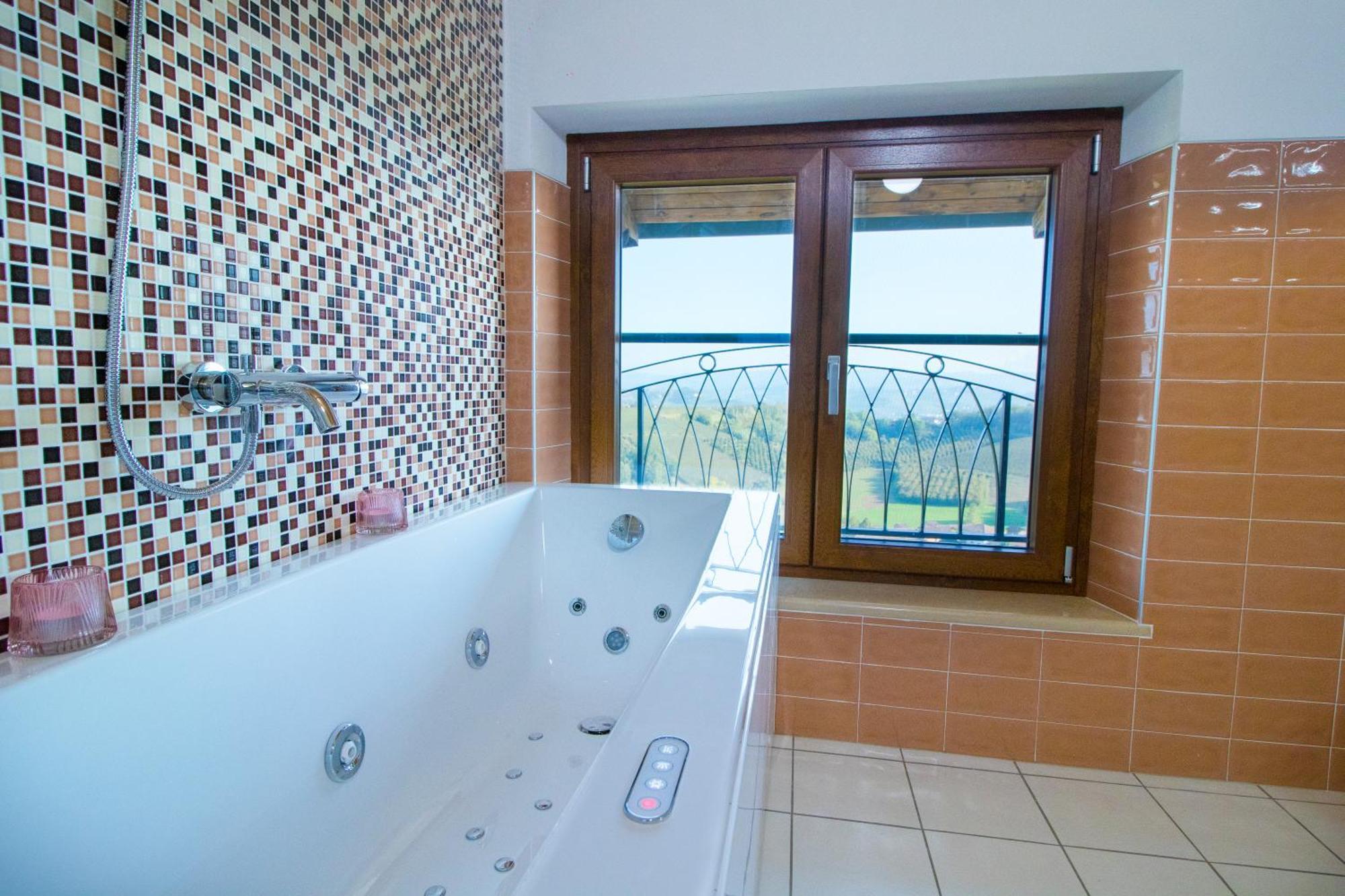 Agriturismo Cascina Reggio Castelnuovo  Bagian luar foto